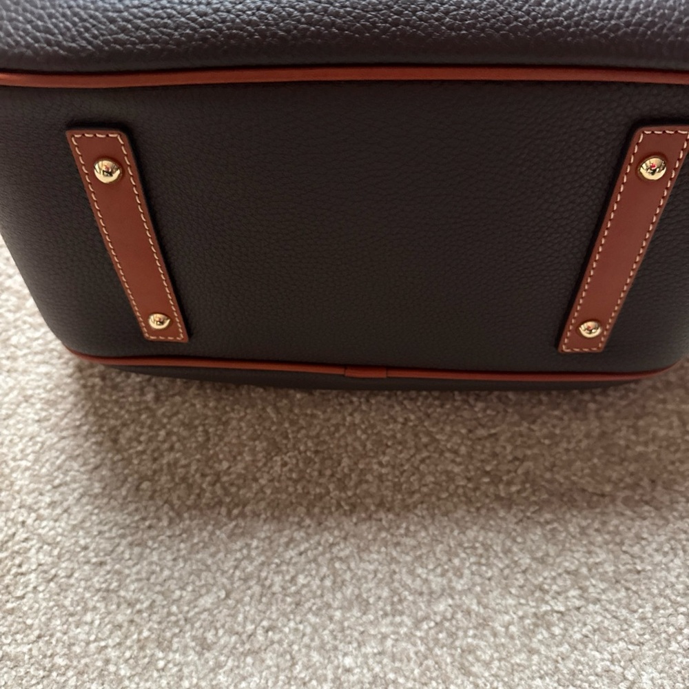 Dooney & Bourke Chocolate Brown Leather Shoulder Bag - Picture 5 of 8